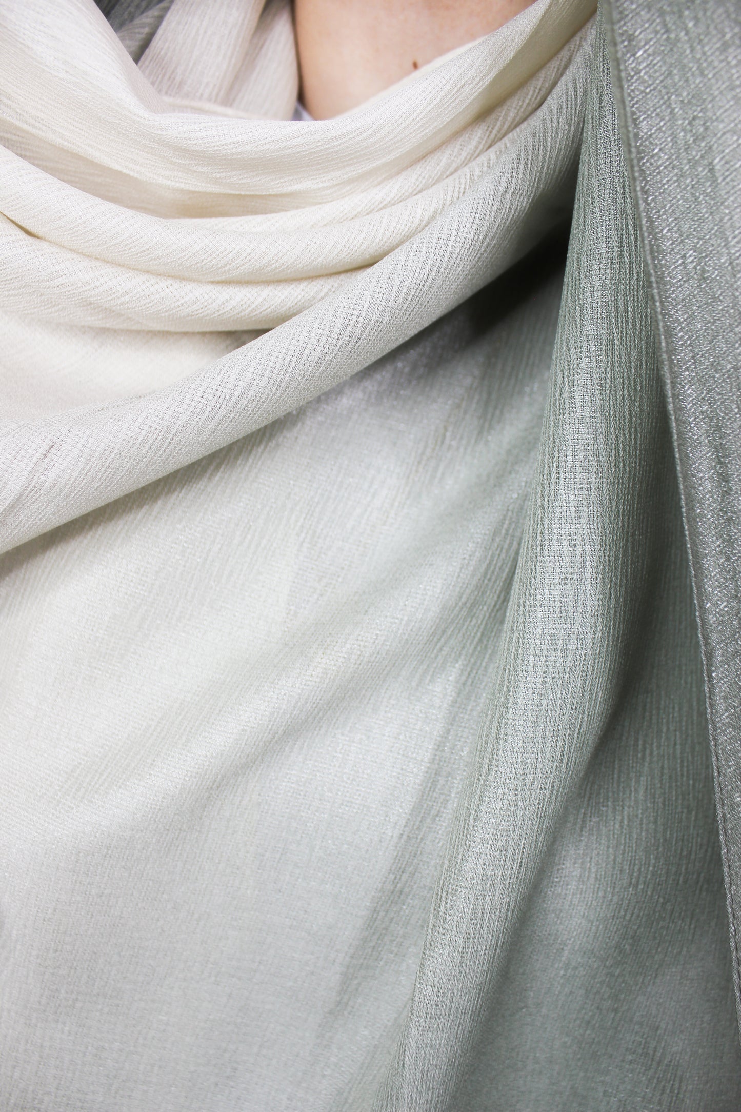 ENCHANTED Two-tone Hijab