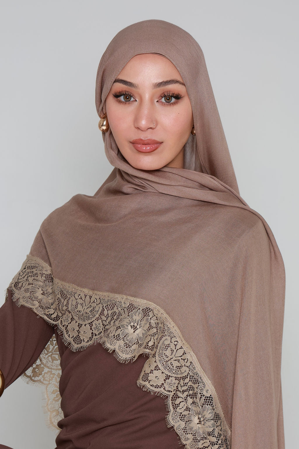 DARK MOCHA Lace Modal