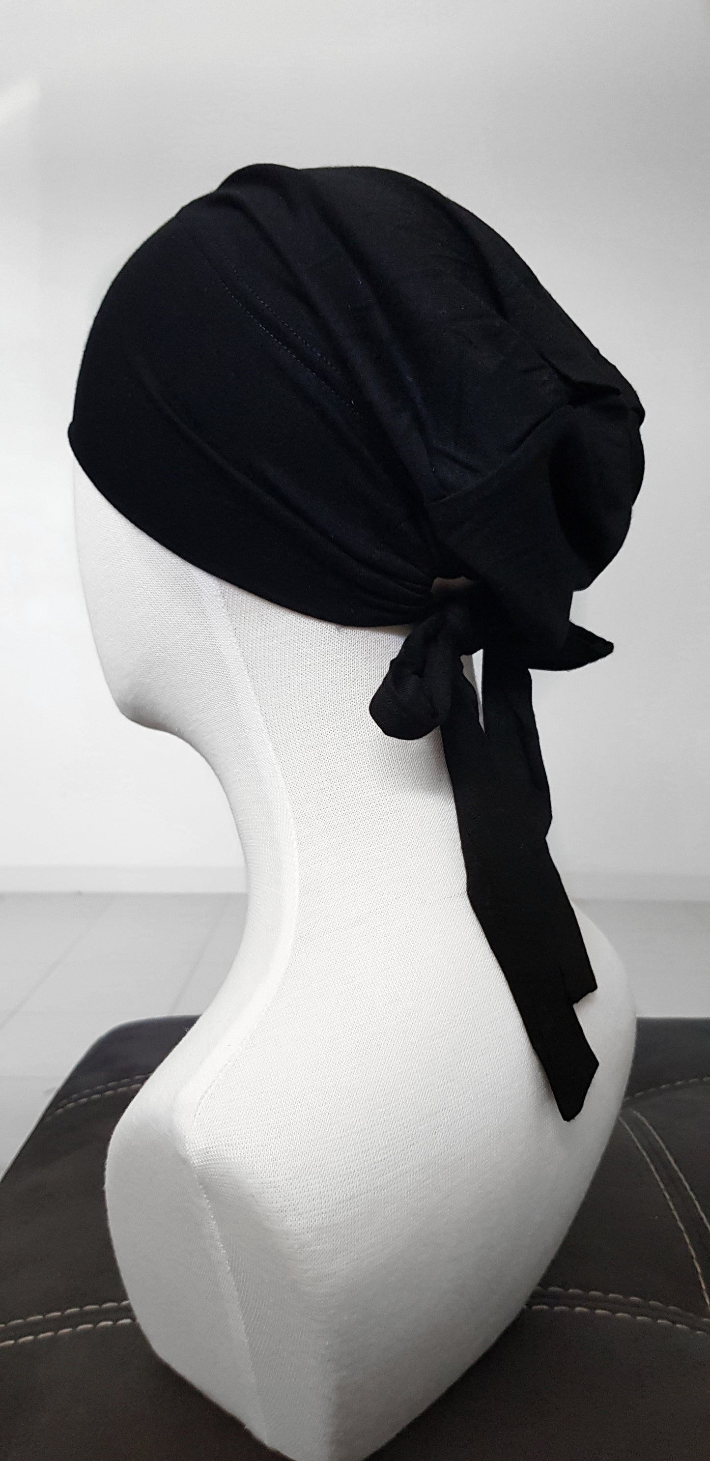 Closed Straight Cap - Black