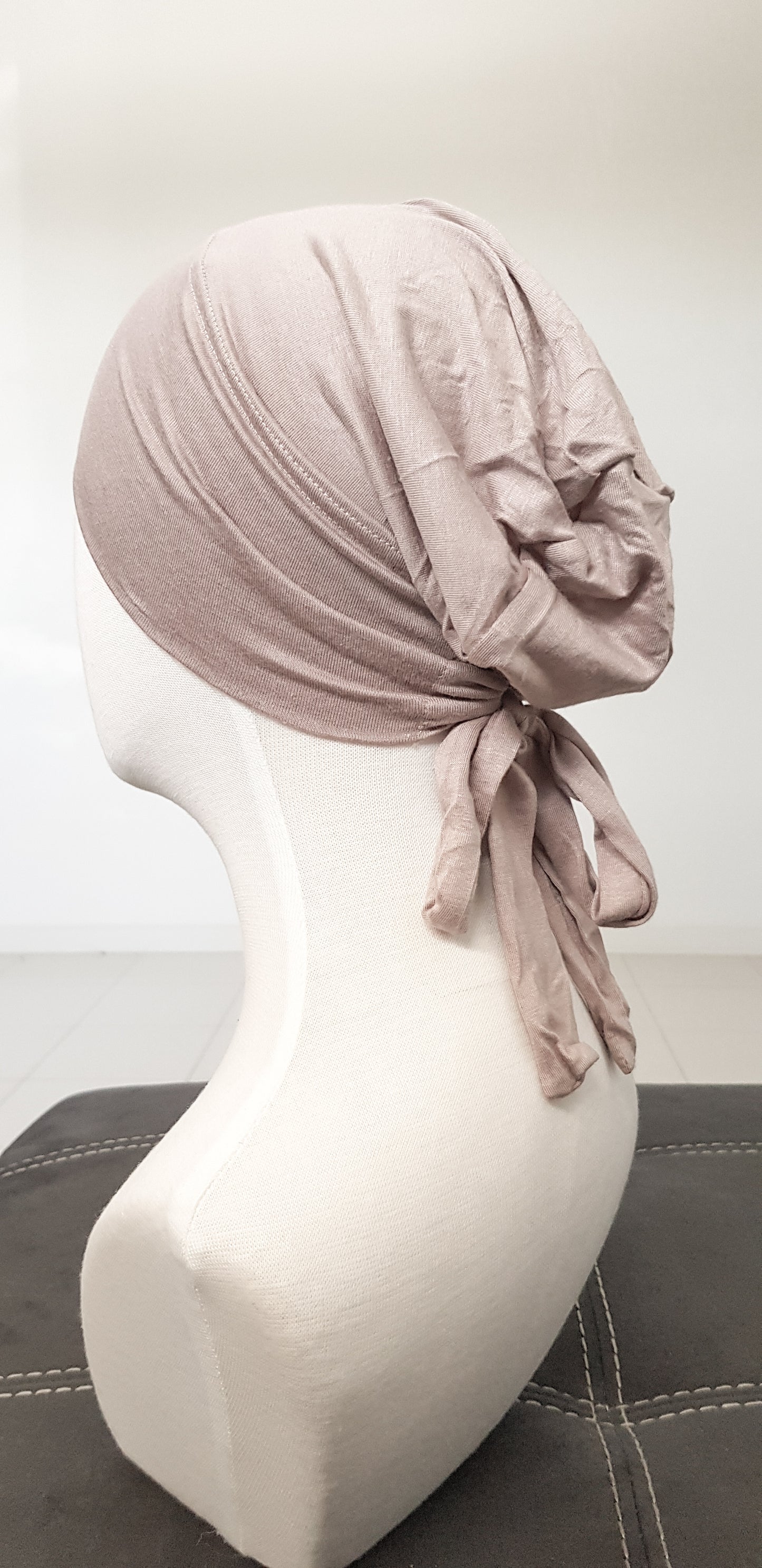 PEBBLE Closed Tie-Back Cap
