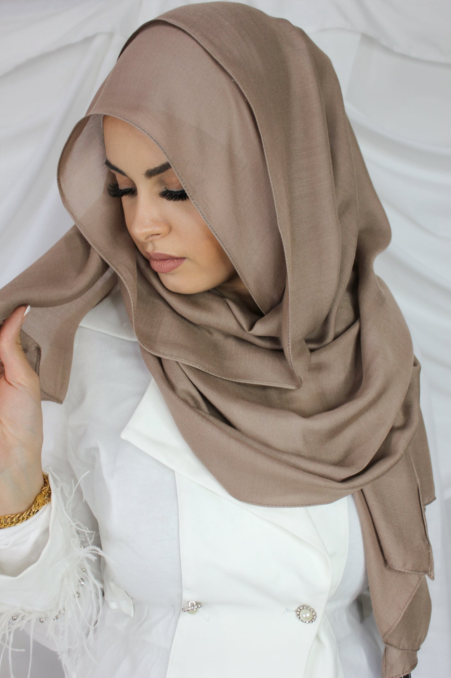 DARK MOCHA Modal
