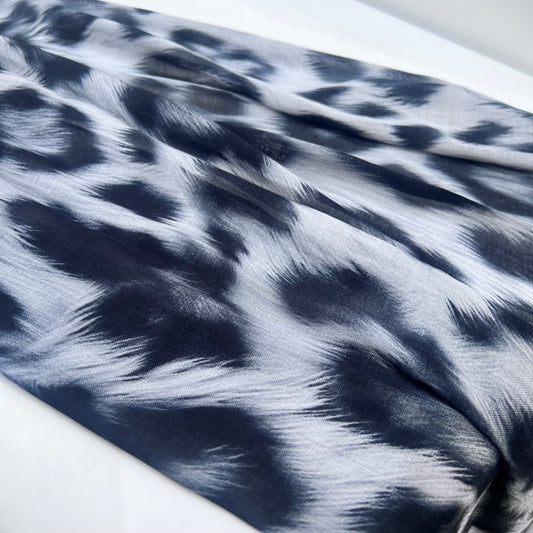 SNOW LEOPARD Modal